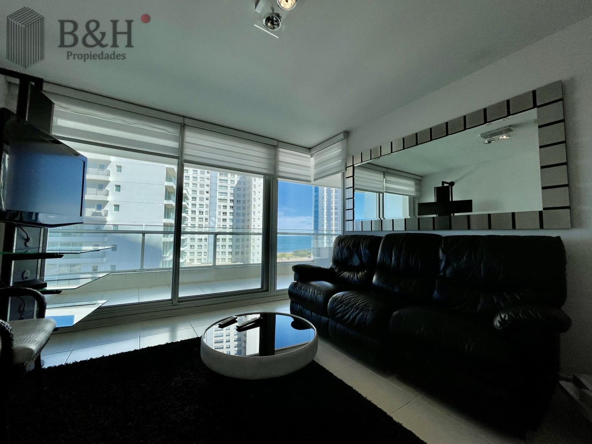 Apartamento ID.7071 - Venta y alquiler temporario de apartamento de dos dormitorios en playa Mansa, Punta del Este