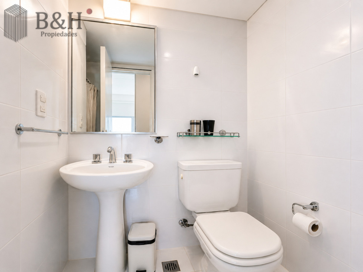 Apartamento ID.2690 - Oportunidad en Venta y Alquiler temporal de maravilloso departamento esquinero en Torre Le Parc, Playa Brava, Punta del Este