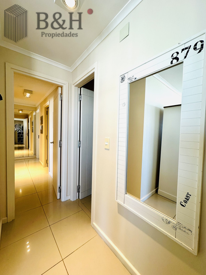 Apartamento ID.5748 - Apartamento de 3 Dormitorios en Playa Brava, Ocean Drive