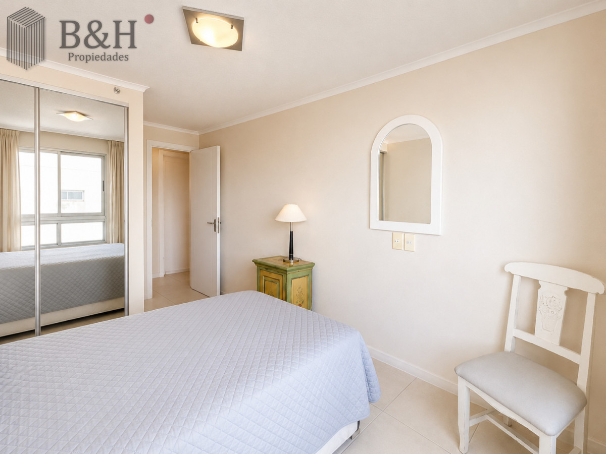 Apartamento ID.7203 - Apartamento luminoso con variedad de servicios en venta, 3 dormitorios, zona Roosevelt Playa Brava