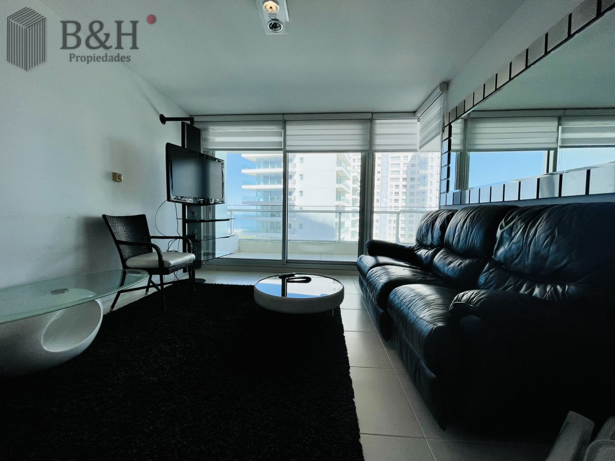 Apartamento ID.7071 - Venta y alquiler temporario de apartamento de dos dormitorios en playa Mansa, Punta del Este