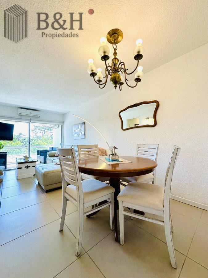 Apartamento ID.3708 - Apartamento en alquiler de 2 dormitorios con 2 baños sobre Roosevelt, Punta del Este