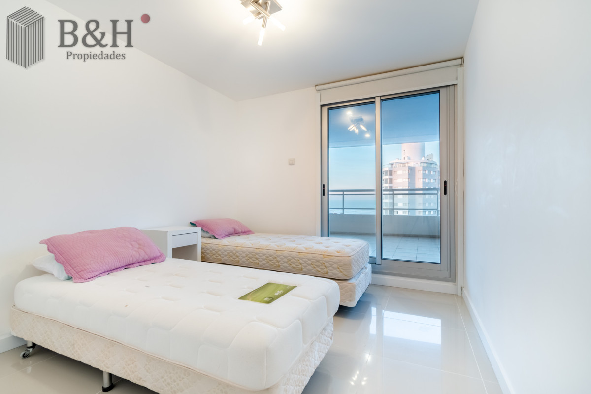 Apartamento ID.3561 - Apartamento de 2 Dormitorios y Medio en Forest Tower - Punta del Este