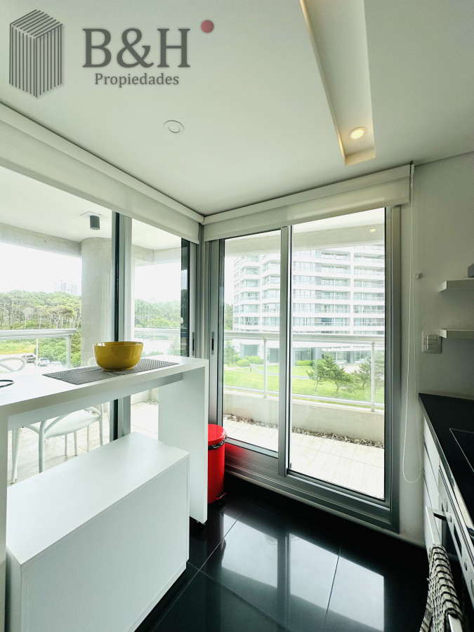 Apartamento ID.3974 - Apartamento de 1 Dormitorio en playa Brava, Punta del Este