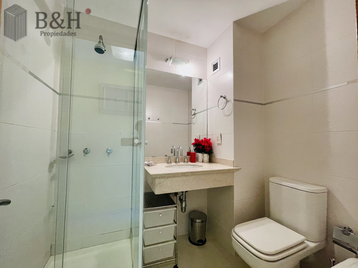 Apartamento ID.4492 - Excelente Apartamento de 2 Dormitorios con Vista al Mar, Playa Mansa