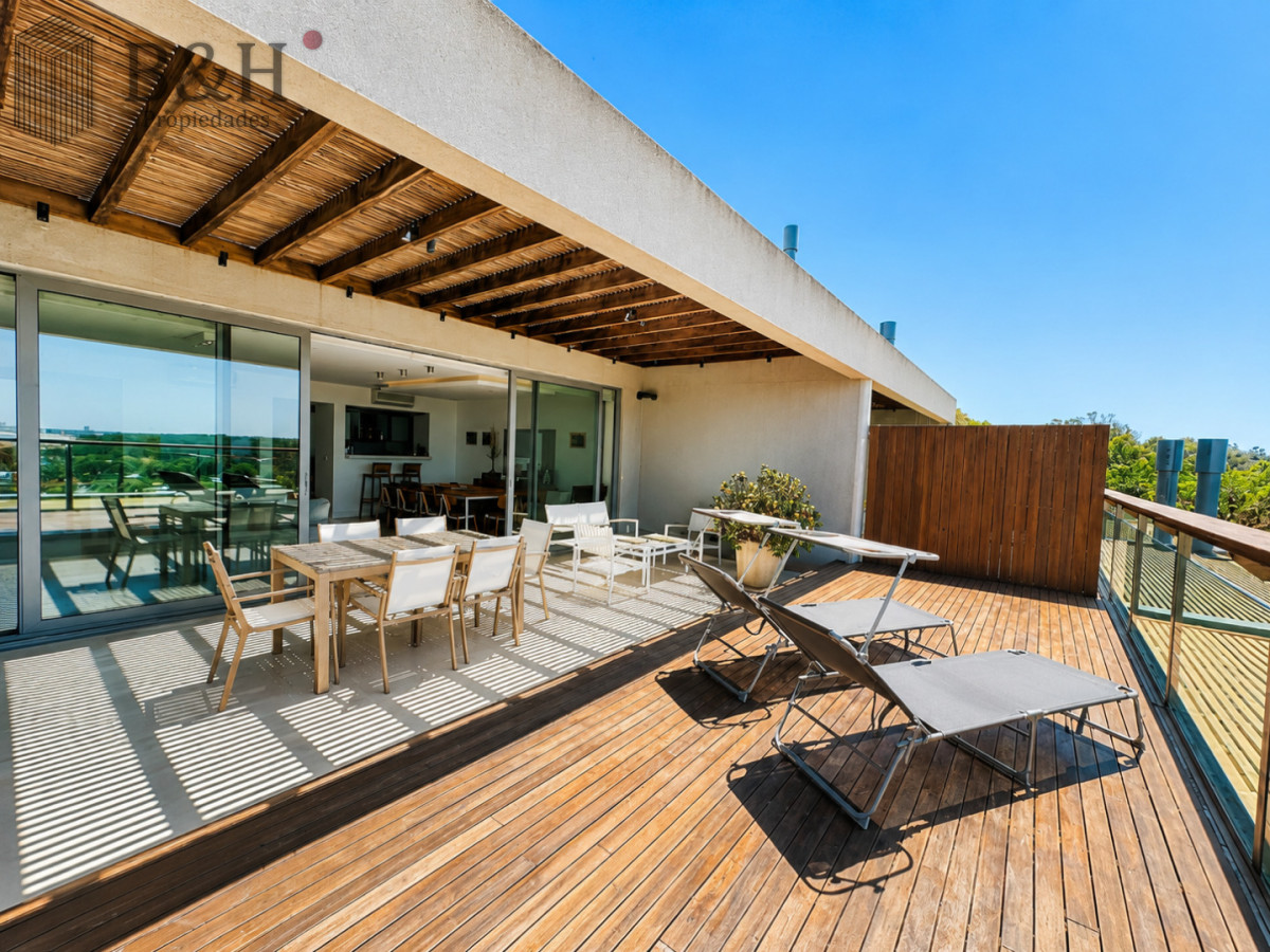 Apartamento ID.6877 - Venta y Alquiler temporario de apartamento moderno de dos dormitorios con parrillero en Punta Ballena