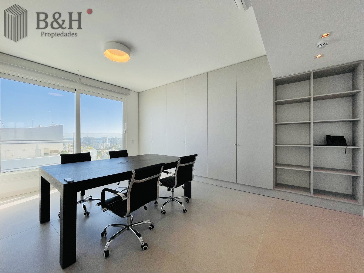 Apartamento ID.8158 - Exclusiva planta unificada Penthouse a estrenar en venta Playa Brava, Punta del Este