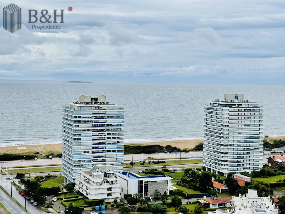 Apartamento ID.6895 - Alquiler temporario y venta de apartamento Penthouse en torre One, Playa Brava