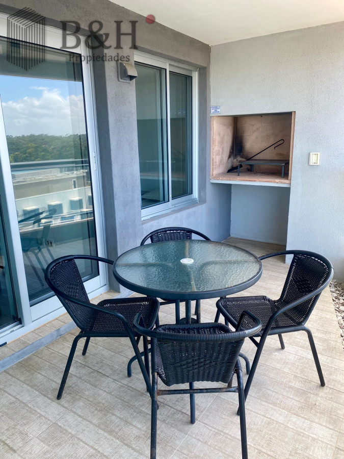 Apartamento ID.5766 - Moderno Departamento de 3 Dormitorios con Parrillero y vista al Mar en Playa Brava