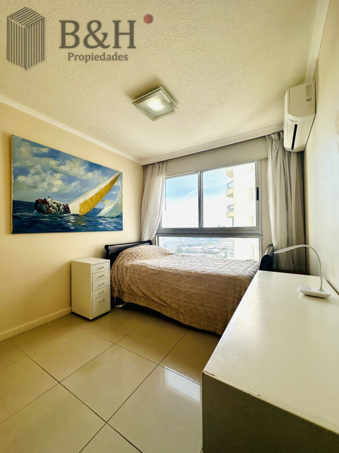 Apartamento ID.5748 - Apartamento de 3 Dormitorios en Playa Brava, Ocean Drive