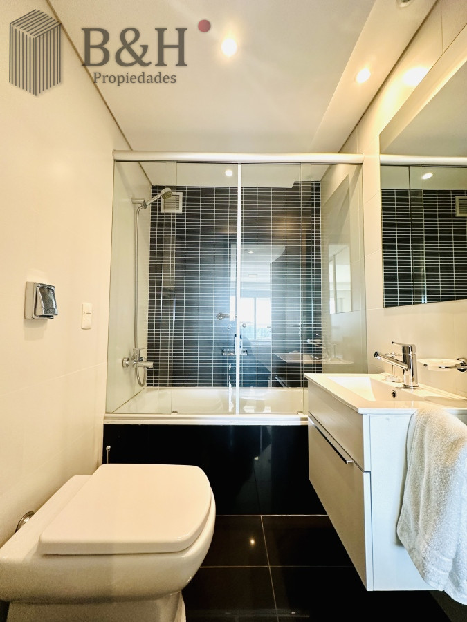 Apartamento ID.3369 - Alquiler de temporada de apartamento en playa Brava de 2 dormitorios mas dependencia de servicio