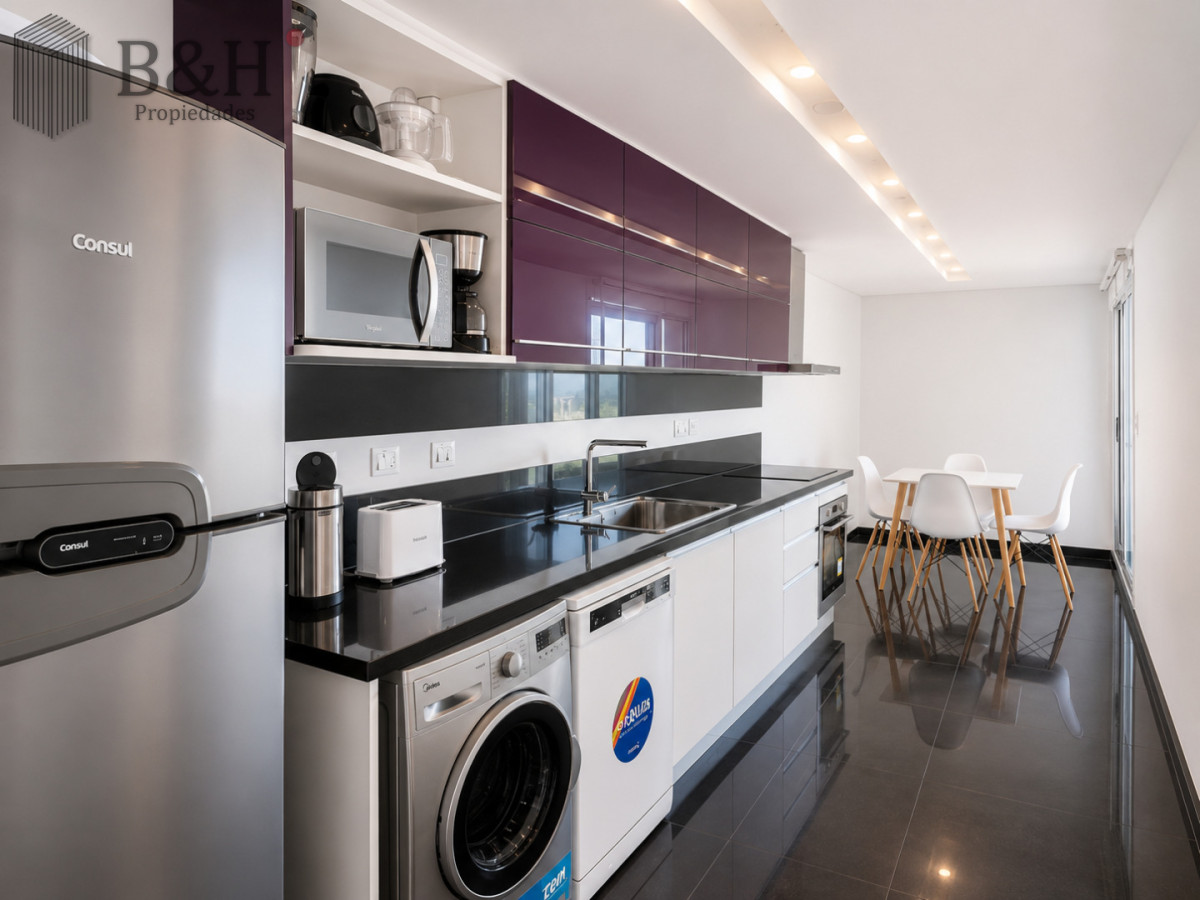Apartamento ID.6032 - Alquiler temporal de apartamento de 2 dormitorios con parrillero en Playa Brava