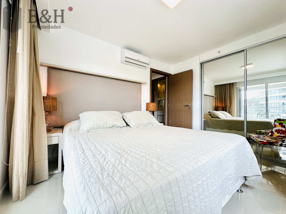 Apartamento ID.3974 - Apartamento de 1 Dormitorio en playa Brava, Punta del Este