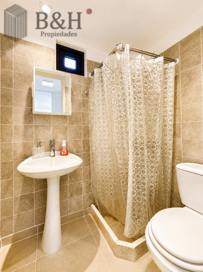 Apartamento ID.6472 - Excelente y amplio departamento duplex en venta de 3 dormitorios mas dependencia con parrillero, Punta Ballena