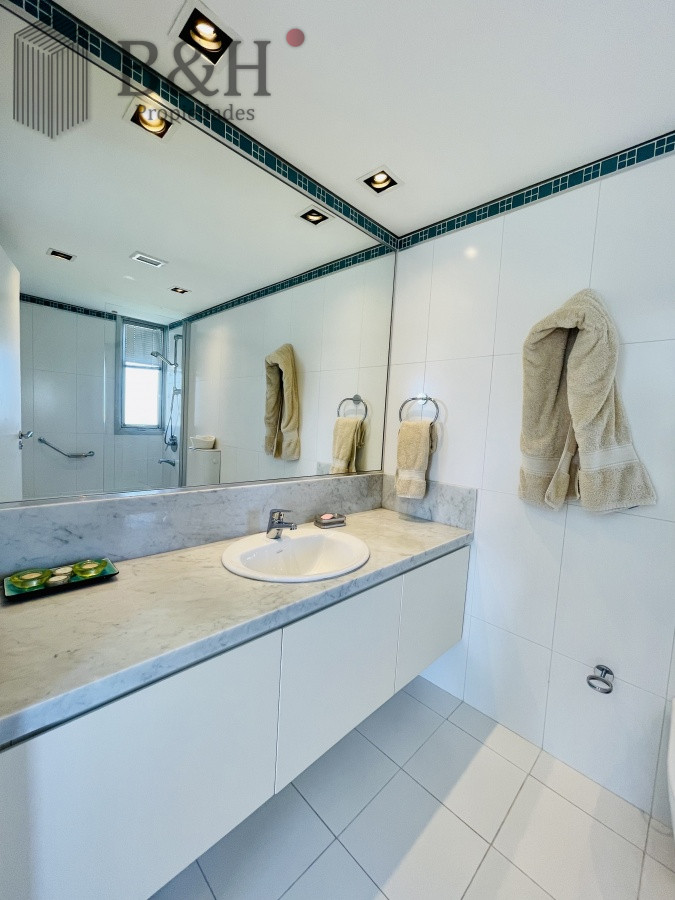 Apartamento ID.466 - Alquiler temporario de departamento premiun de tres dormitorios mas dependencia de servicio, Playa Brava