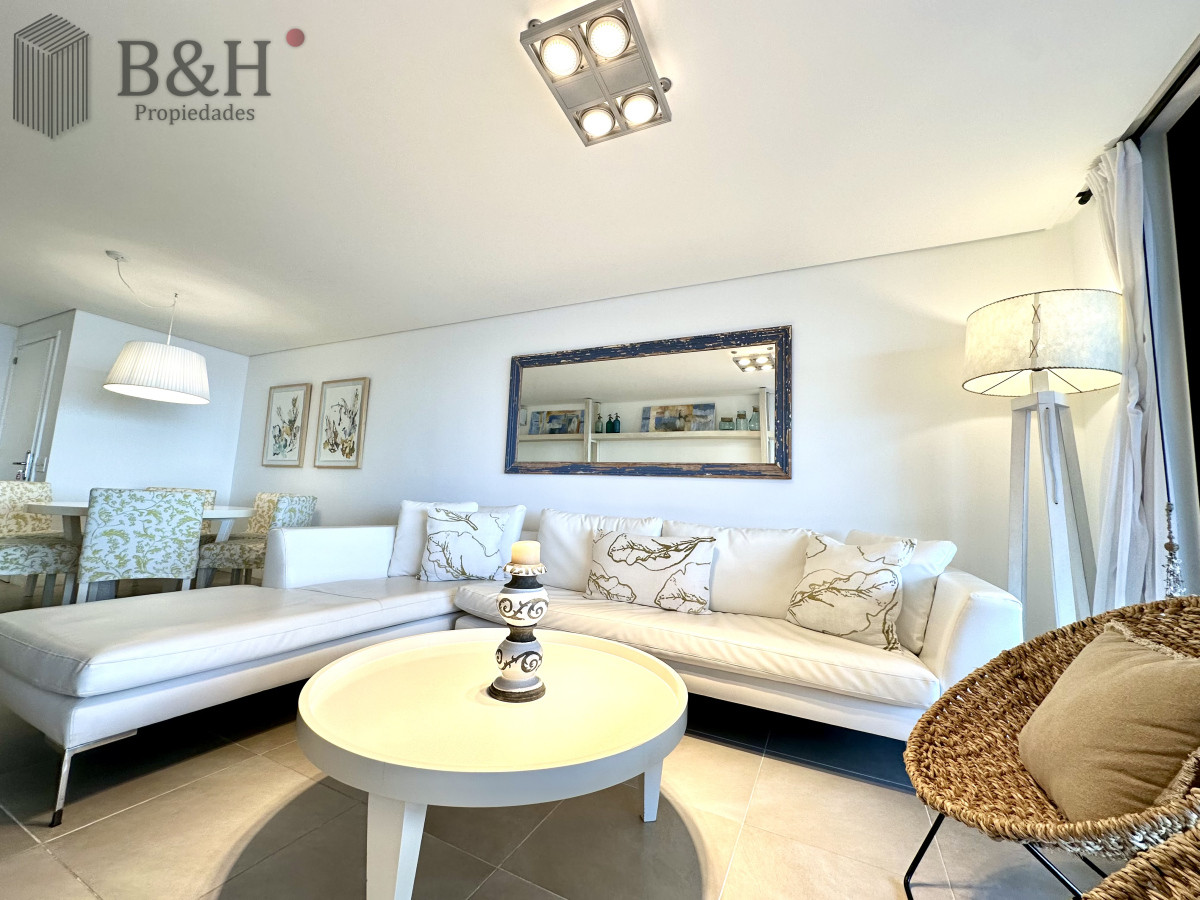Apartamento ID.5185 - Alquiler temporario de apartamento de dos dormitorios con parrillero de uso exclusivo en Punta Ballena