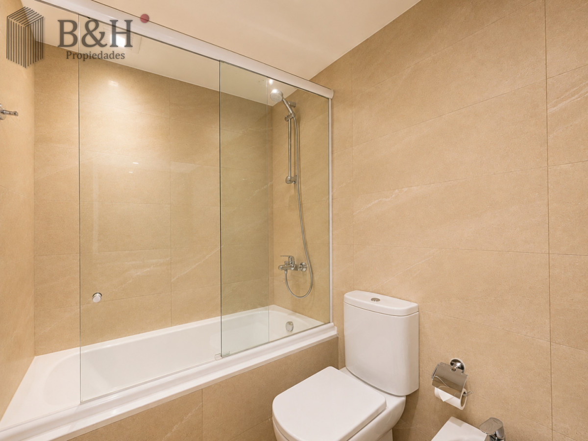 Apartamento ID.7698 - Espectacular Apartamento 3 Dormitorios y Dependencia, Trump Tower, Punta del Este, Brava