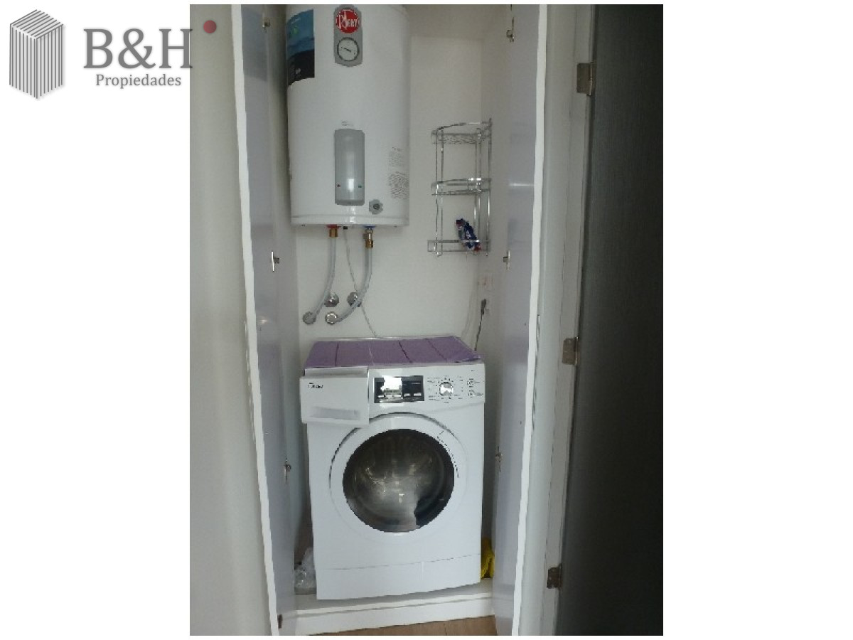 Apartamento ID.4572 - Alquiler temporal de apartamento de dos dormitorios con dos baños en Playa Mansa, Punta del Este