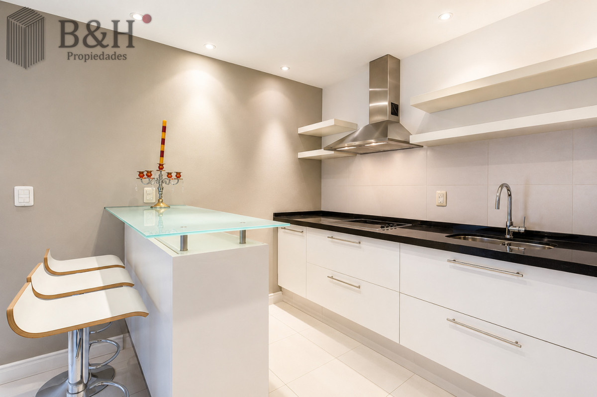 Apartamento ID.7942 - Exclusivo Penthouse de 6 Dormitorios y Barbacoa en Venta Frente al Mar, Rincón del Indio Punta del Este