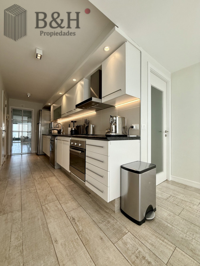 Apartamento ID.6402 - Apartamento Penthouse finamente decorado de 3 dormitorios con parrillero propio en alquiler temporario, Roosevelt Brava, Punta del Este