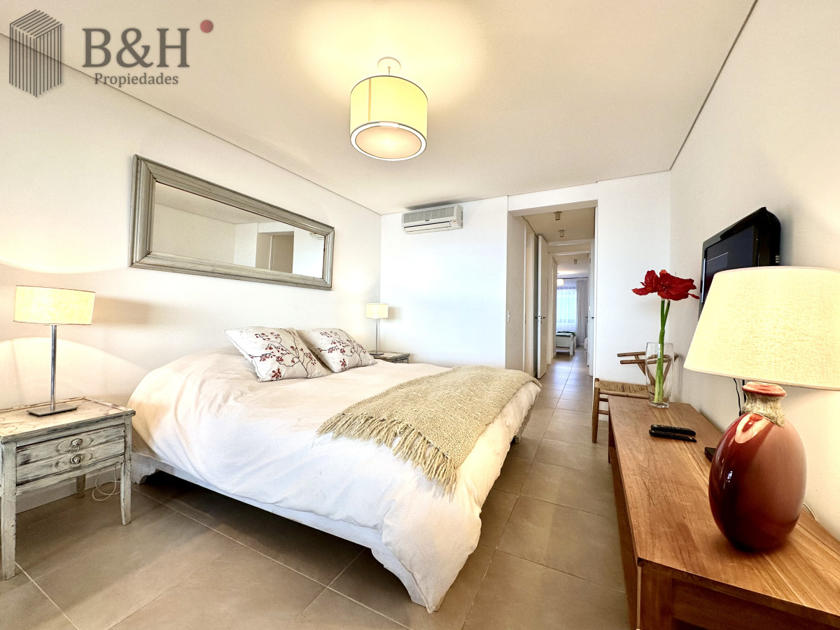 Apartamento ID.5185 - Alquiler temporario de apartamento de dos dormitorios con parrillero de uso exclusivo en Punta Ballena