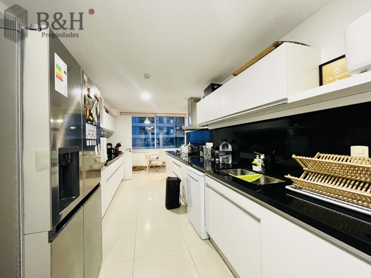 Apartamento ID.2991 - Moderno Apartamento Frente Al Mar, 3 Dormitorios y Dependencia