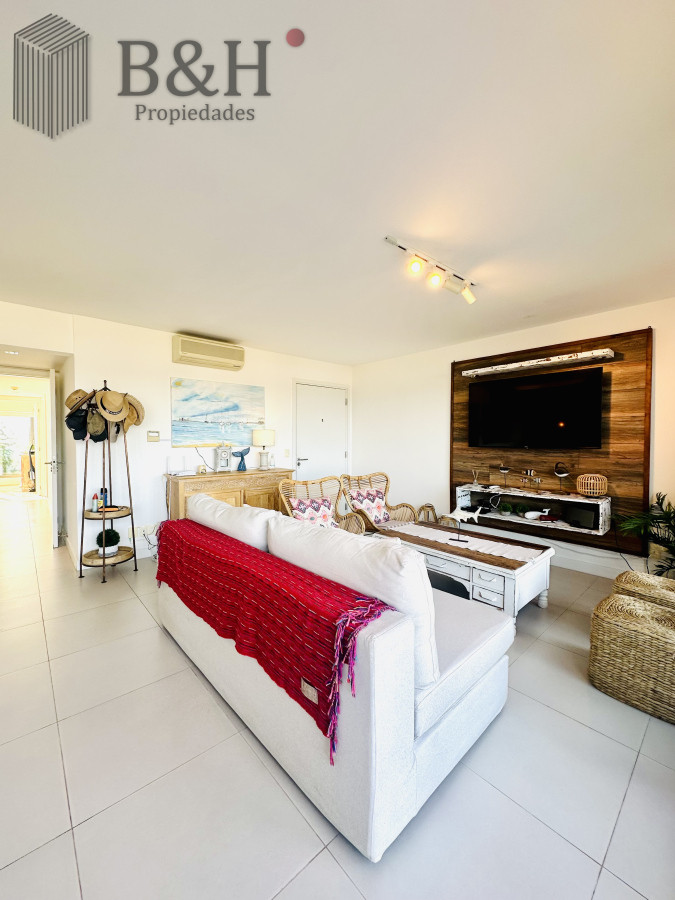 Lomo de la Ballena - GoPunta - Portal Inmobiliario de Punta del Este - Maldonado