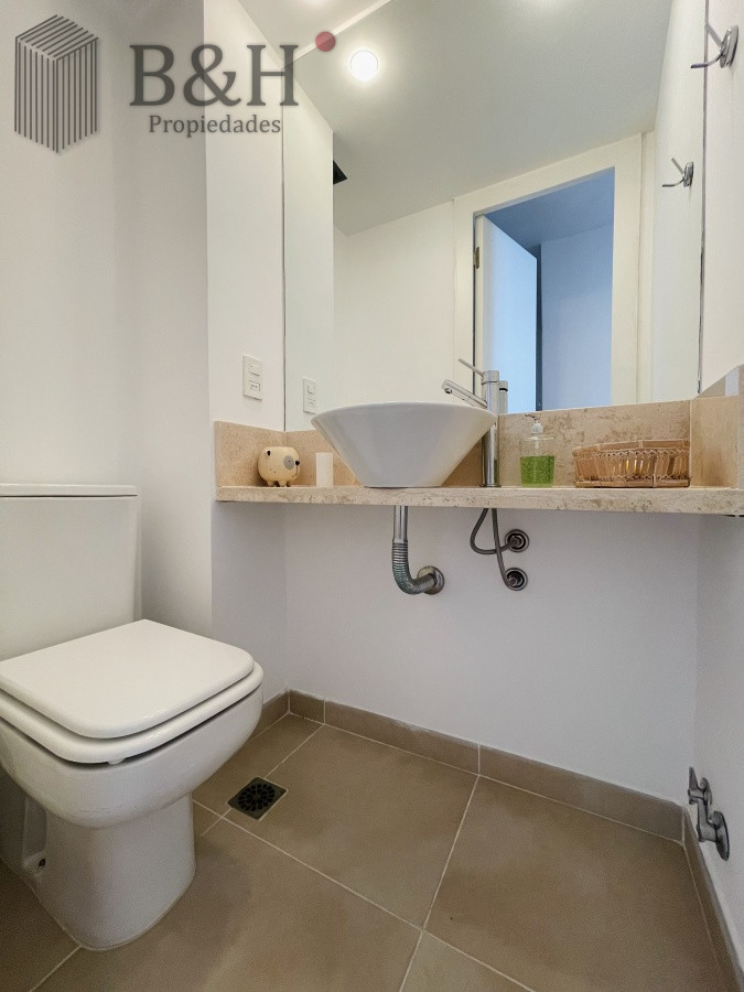 Apartamento ID.1543 - Venta y alquiler de apartamento de dos dormitorios con parrillero de uso exclusivo en Punta Ballena
