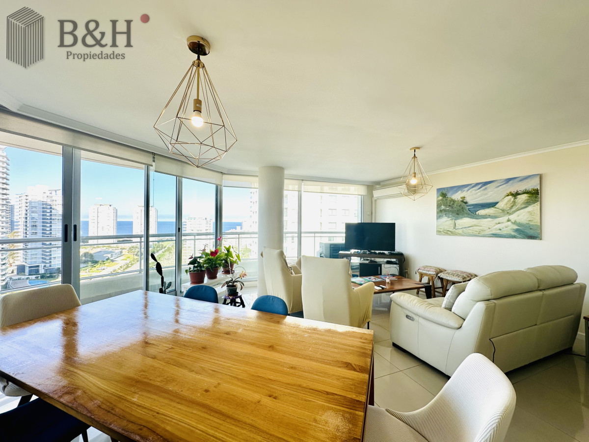 Apartamento ID.5748 - Apartamento de 3 Dormitorios en Playa Brava, Ocean Drive