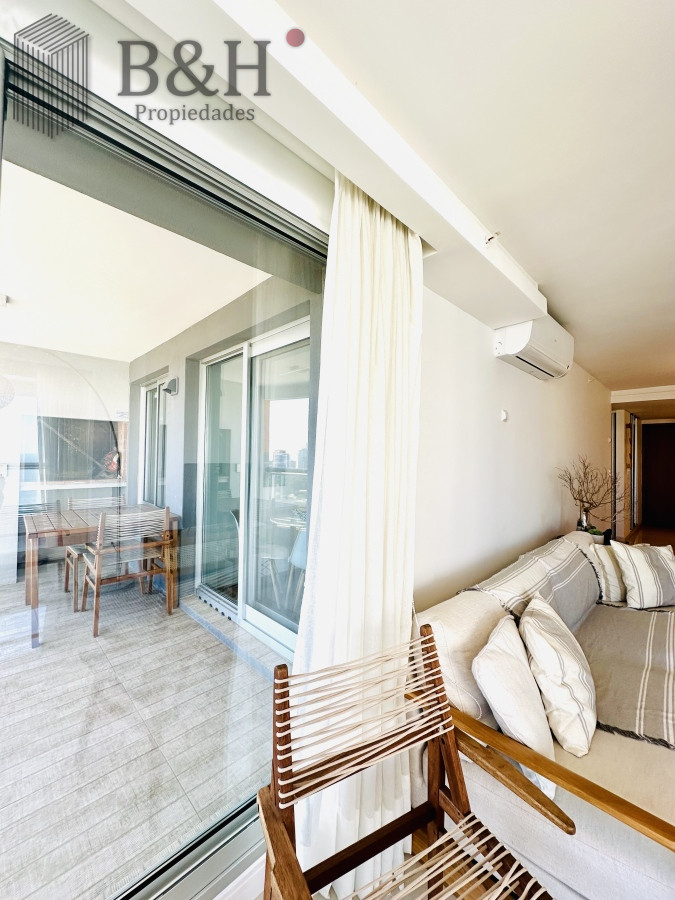 Apartamento ID.3369 - Alquiler de temporada de apartamento en playa Brava de 2 dormitorios mas dependencia de servicio