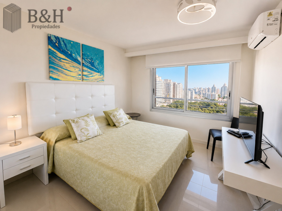 Apartamento ID.7925 - Moderno Apartamento de 3 Dormitorios con Parrillero propio y Dependencia, Playa Brava Punta del Este