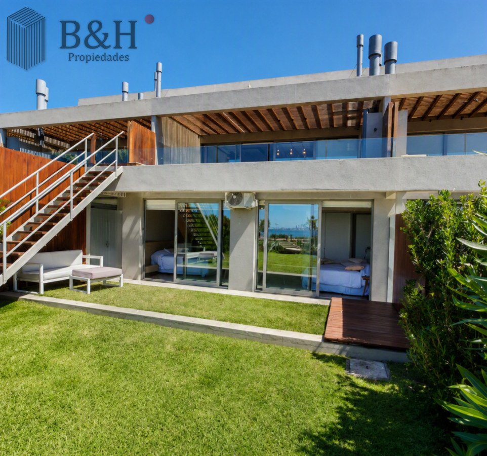 Apartamento ID.7754 - Apartamento de 3 Dormitorios, Parrillero de uso exclusivo y Jardín en Punta Ballena, Punta del Este
