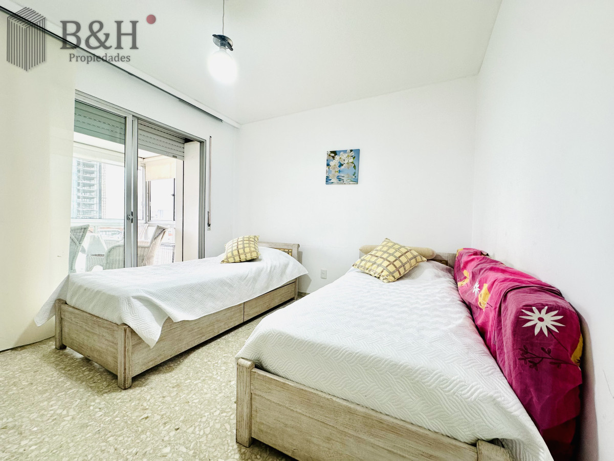Apartamento ID.6888 - Venta de apartamento en Península de Punta del este con 3 dormitorios y 2 baños reciclado 