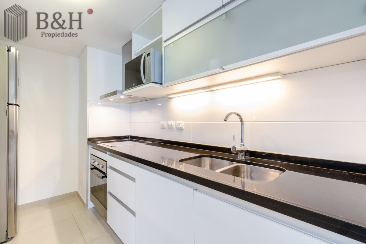Apartamento ID.473 - Apartamento de 2 Dormitorios en Playa Brava con Vista al Mar - Venta