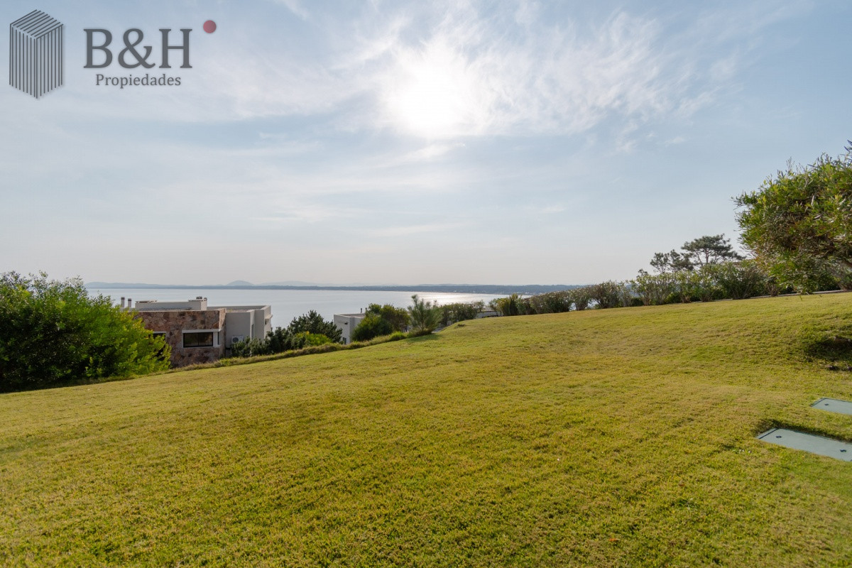 Lomo de la Ballena - GoPunta - Portal Inmobiliario de Punta del Este - Maldonado
