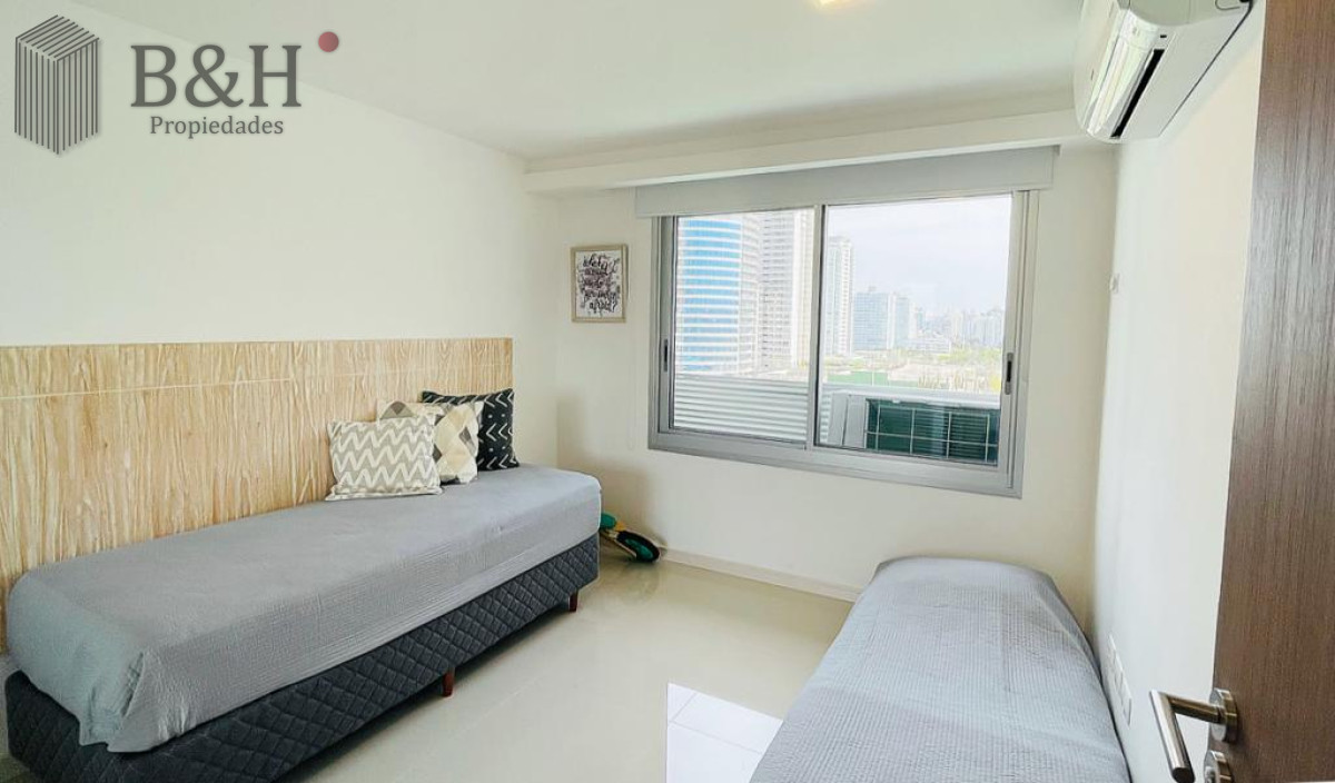 Apartamento ID.1438 - Apartamento de 3 Dormitorios con Parrillero en playa Brava, Punta del Este - Alquiler Temporario