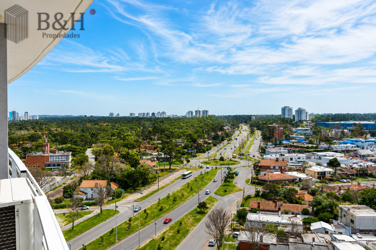 Apartamento ID.3351 - Moderno Apartamento de 2 Dormitorios - Punta del Este