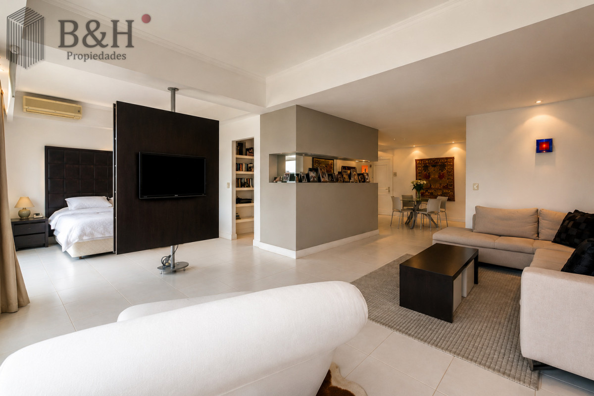 Apartamento ID.7942 - Exclusivo Penthouse de 6 Dormitorios y Barbacoa en Venta Frente al Mar, Rincón del Indio Punta del Este