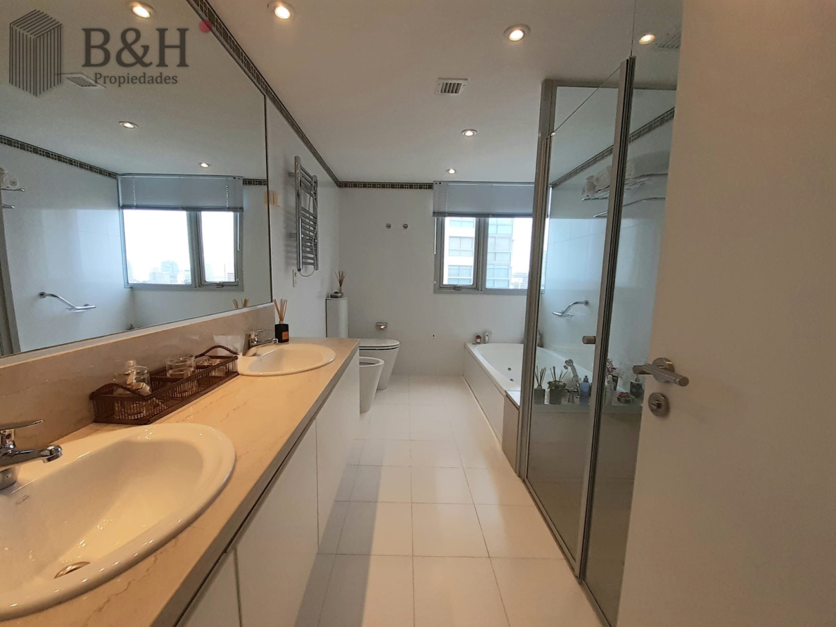 Apartamento ID.855 - Alquiler temporal de apartamento esquinero en Torre Le Parc II, Playa Brava