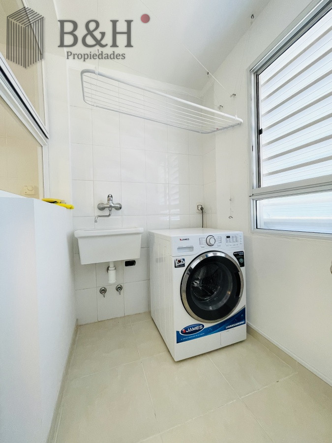 Apartamento ID.1397 - Alquiler temporario de excelente apartamento en torre Le Jardin de Playa Mansa, Punta del Este