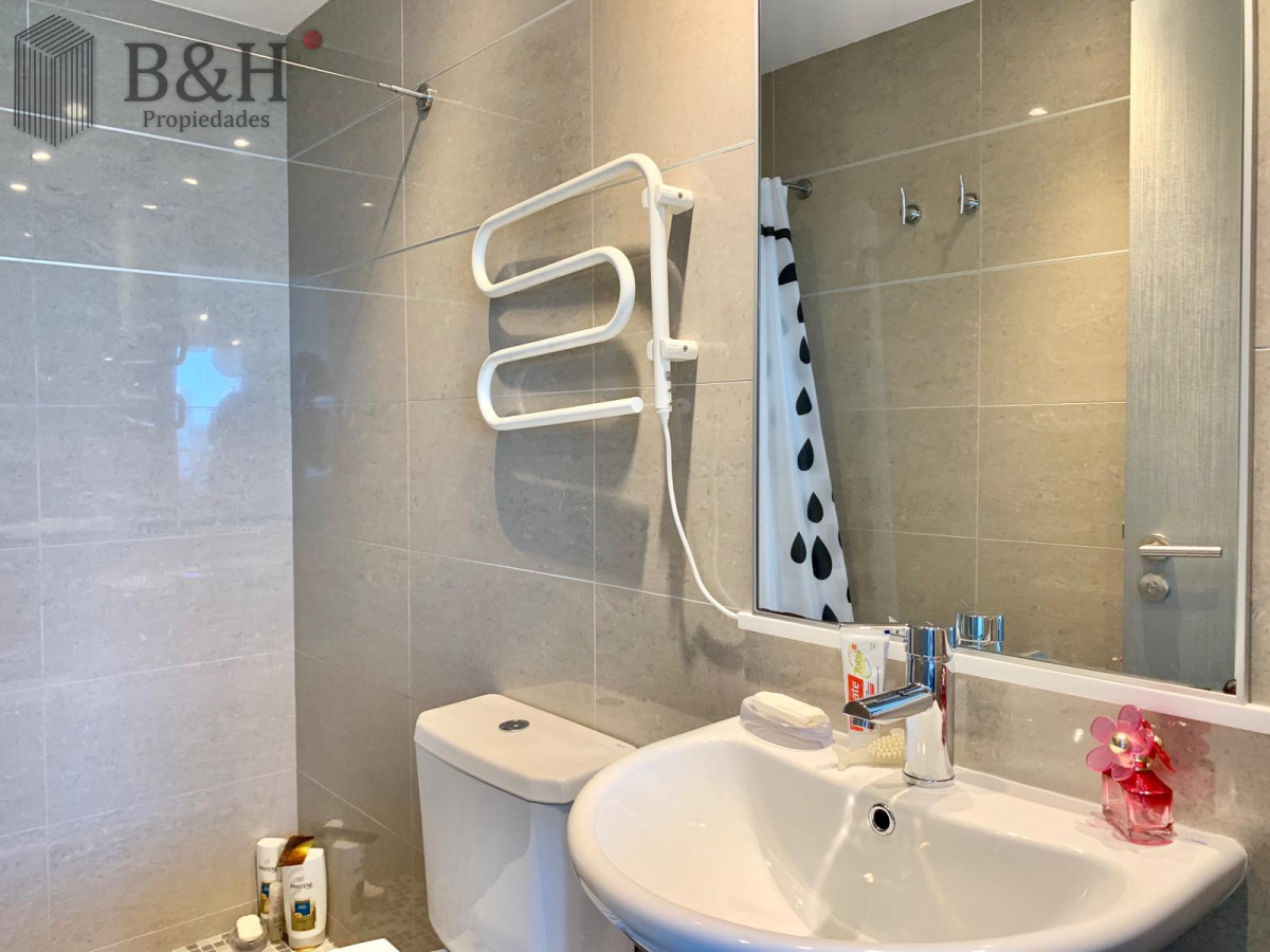 Apartamento ID.274 - Venta de excelente Apartamento de dos Dormitorios, Playa Mansa
