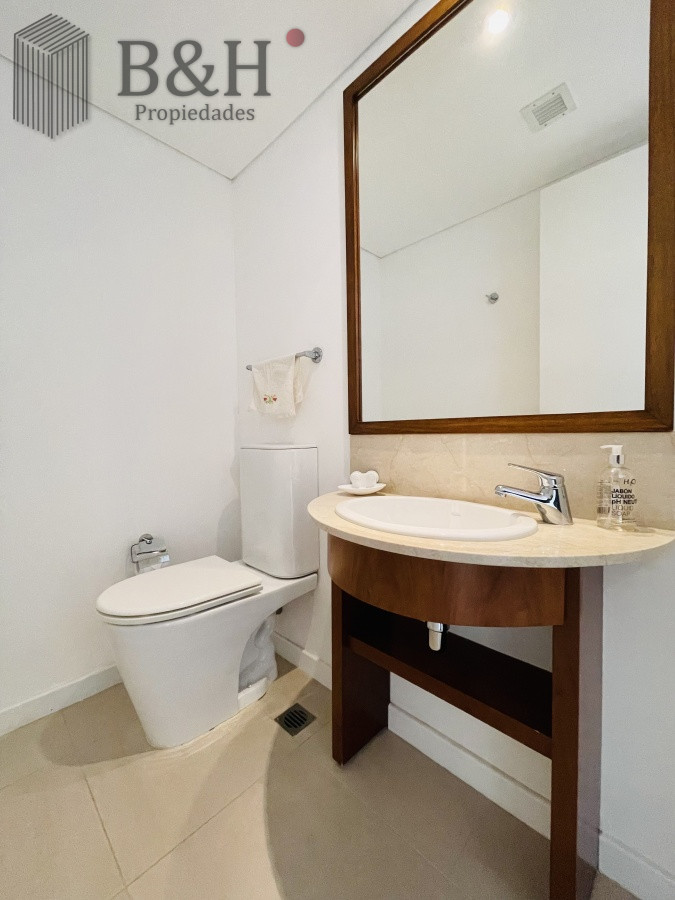 Apartamento ID.1948 - Alquiler temporario de Apartamento de 2 Dormitorios más Dependencia en Torre Le Parc, Playa Brava