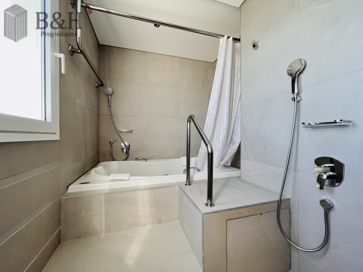 Apartamento ID.8158 - Exclusiva planta unificada Penthouse a estrenar en venta Playa Brava, Punta del Este