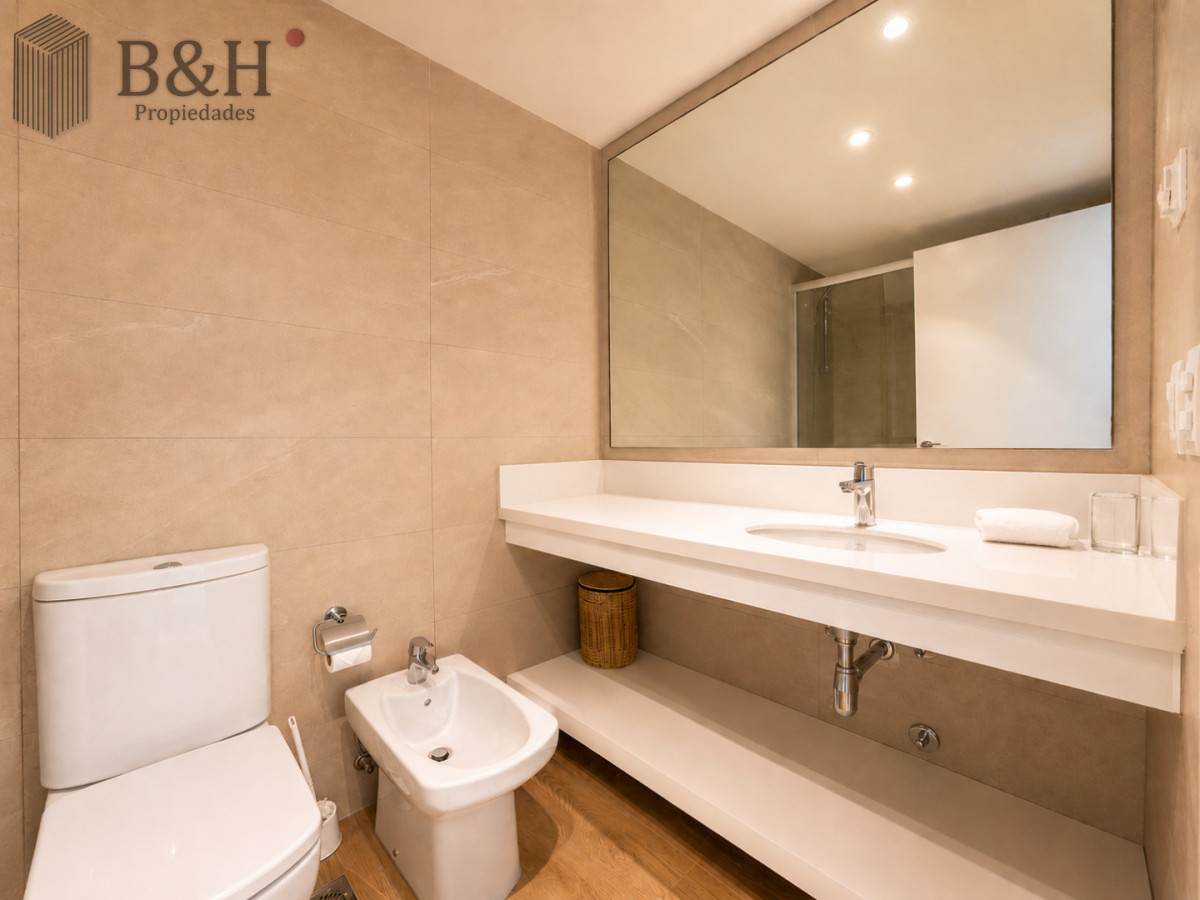 Apartamento ID.7698 - Espectacular Apartamento 3 Dormitorios y Dependencia, Trump Tower, Punta del Este, Brava