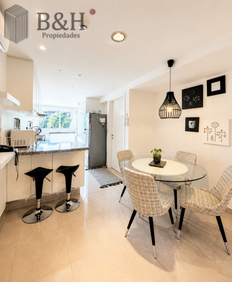Apartamento ID.6544 - Venta de apartamento de 3 dormitorios sobre primera fila de Playa Brava, Punta del Este
