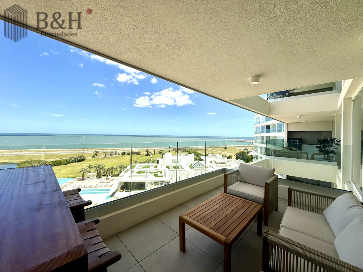 Alquiler temporal de apartamento de 2 dormitorios sobre la Playa con vista al Mar y a la Laguna - BYH6131A