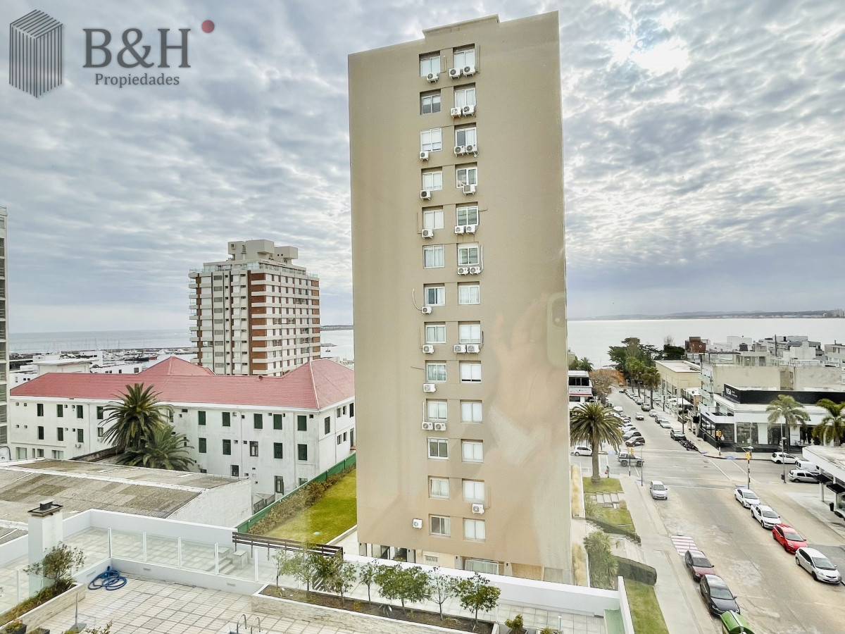 Apartamento ID.5284 - Venta de apartamento de 1 Dormitorio en el corazón de la Península, Punta del Este