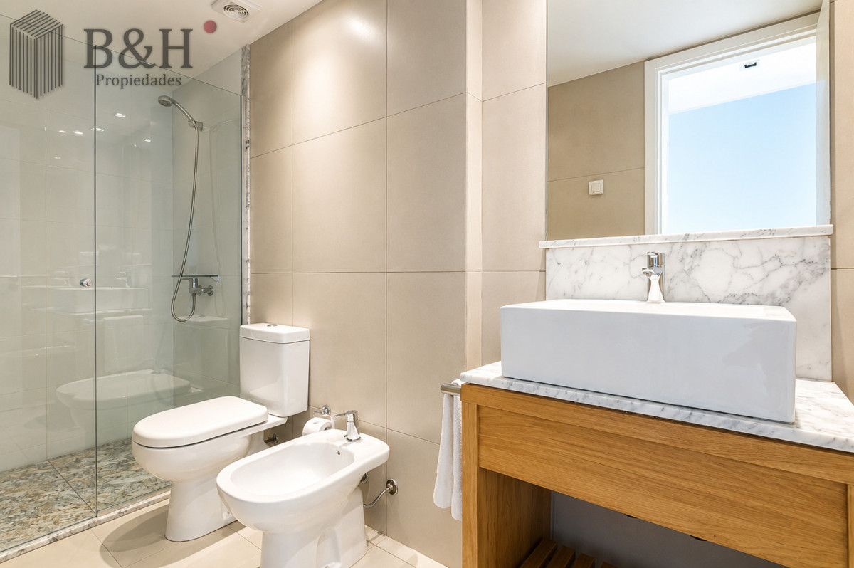 Apartamento ID.7754 - Apartamento de 3 Dormitorios, Parrillero de uso exclusivo y Jardín en Punta Ballena, Punta del Este