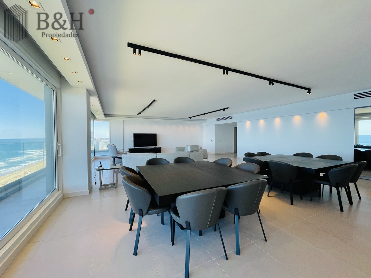 Apartamento ID.8158 - Exclusiva planta unificada Penthouse a estrenar en venta Playa Brava, Punta del Este