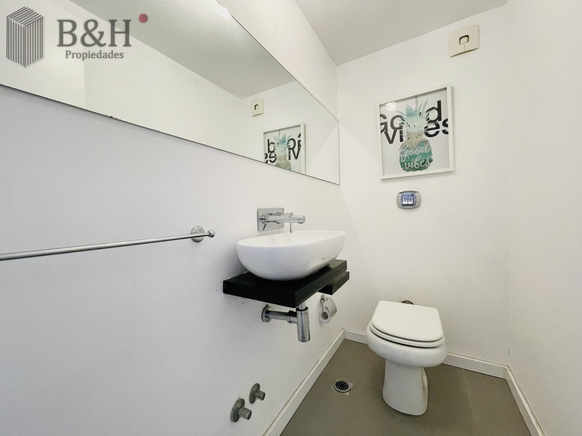 Apartamento ID.3421 - Alquiler temporario de Apartamento de 2 Dormitorios en edificio Silente Playa Brava